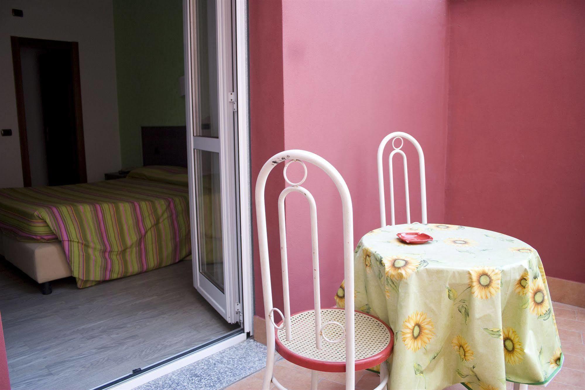 Hotel Renato Sesto San Giovanni Buitenkant foto